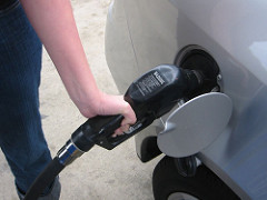 Gas Prices Continue To Inch Downward